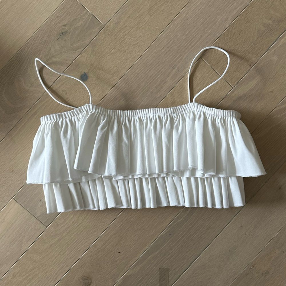 Zara White ruffle crop top sz m